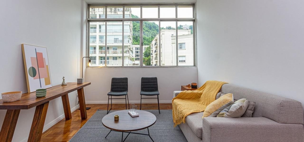 Botafogo – Frente – 3 Quartos 1 suíte – 1 Vaga