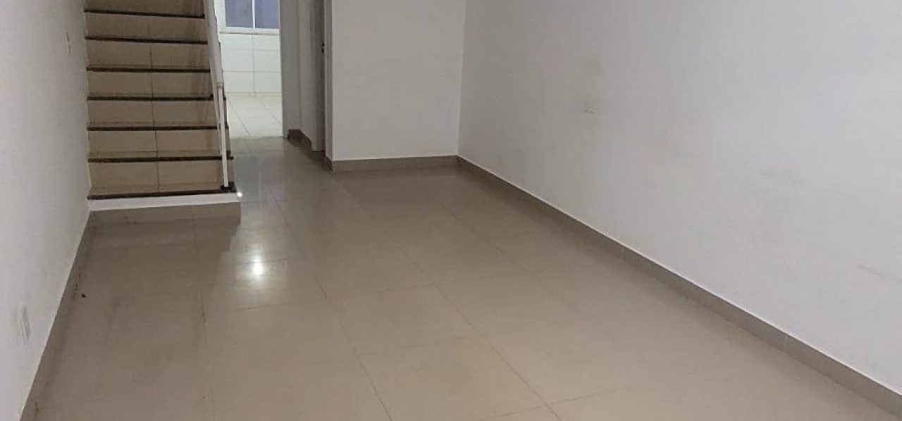 RECREIO – Casa – 3 Quartos 1 suíte – Vaga para 2 carros